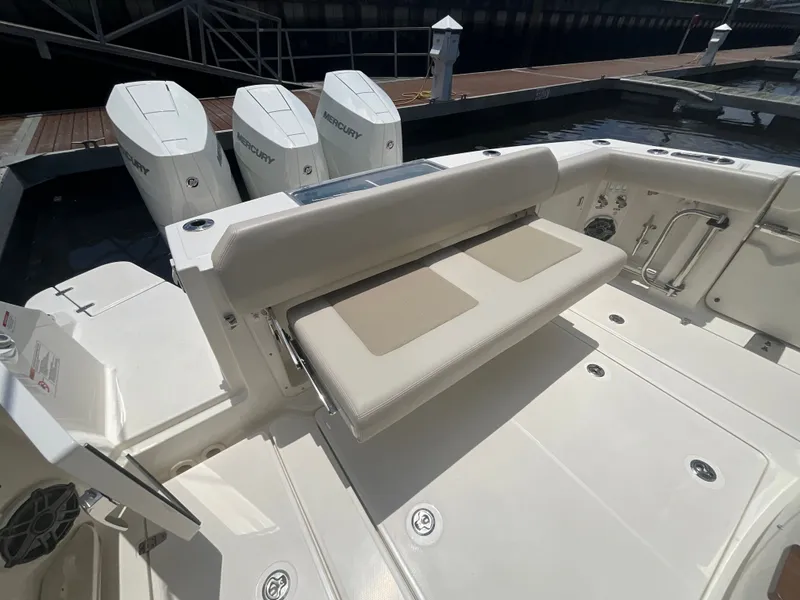 Slide: The Image of Boston Whaler 360 Outrage 2026 - 11