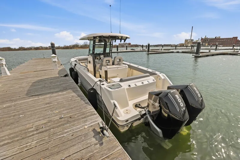 Slide: The Image of Boston Whaler 280 Outrage 2026 - 2