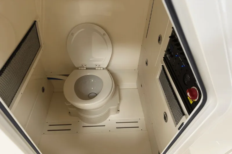Slide: The Image of Scout 240 XSF 2026 - 45