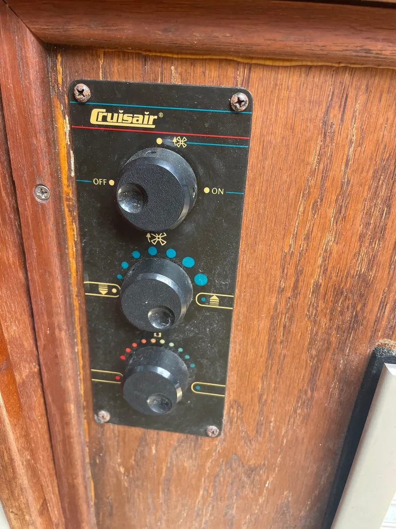 Slide: The Image of Catalina 30 1988 - 20