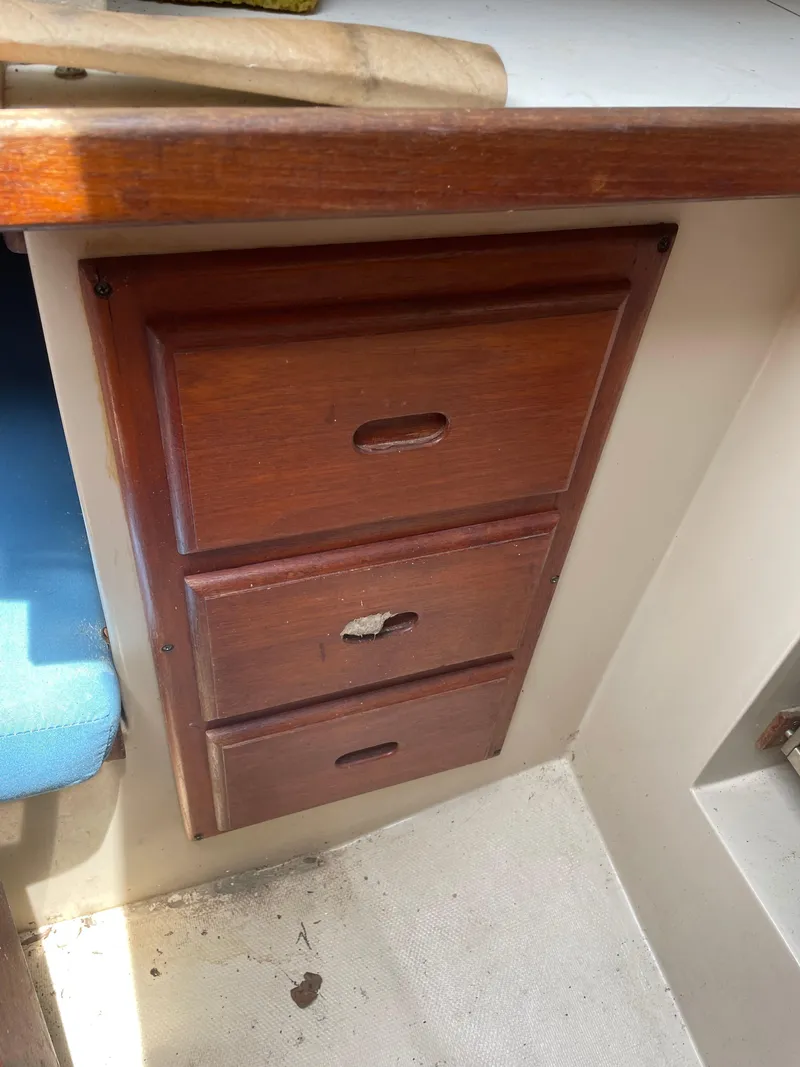 Slide: The Image of Catalina 30 1988 - 24