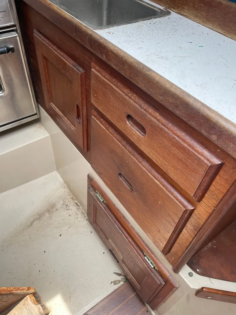 Slide: The Image of Catalina 30 1988 - 25