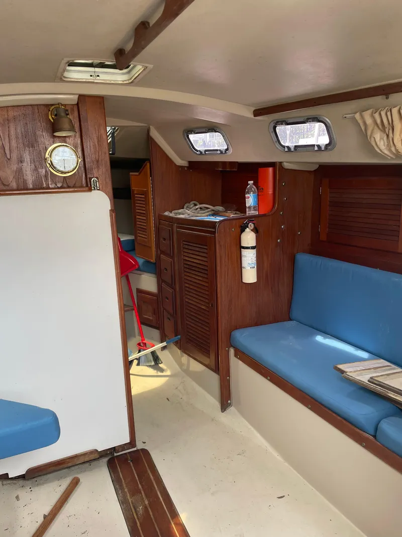 Slide: The Image of Catalina 30 1988 - 29