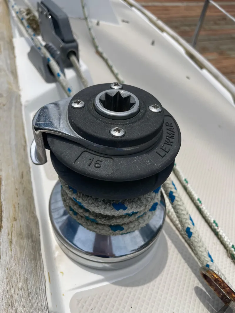 Slide: The Image of Catalina 30 1988 - 39