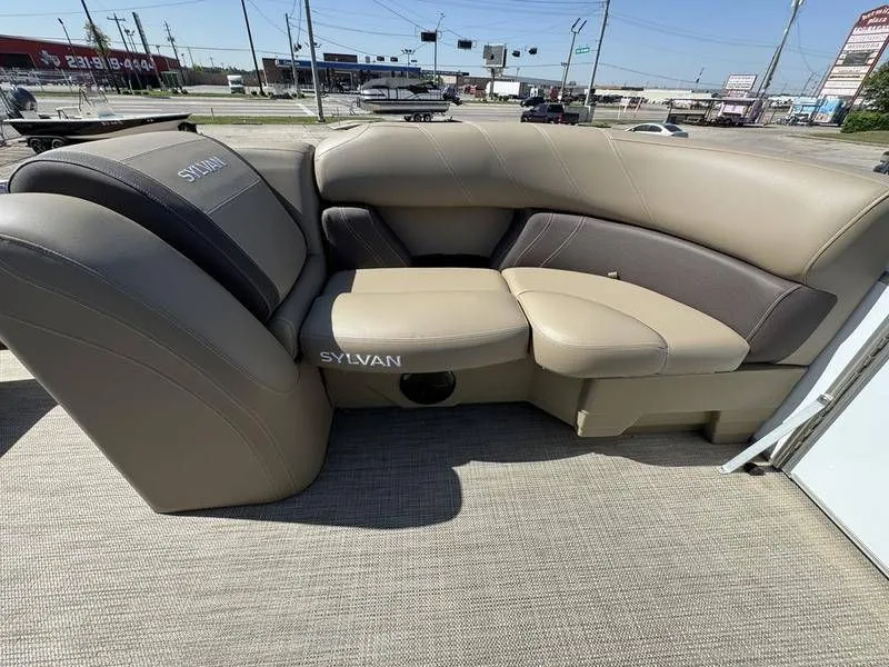 Slide: The Image of Sylvan Mirage Cruise 822 LZ 2025 - 14