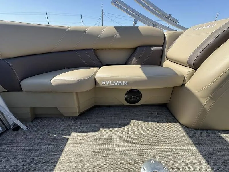 Slide: The Image of Sylvan Mirage Cruise 822 LZ 2025 - 19