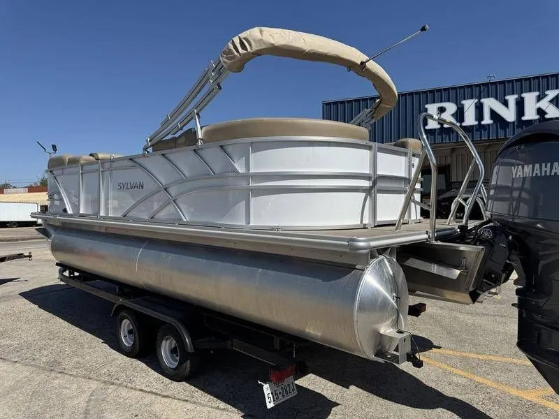 Slide: The Image of Sylvan Mirage Cruise 822 LZ 2025 - 5