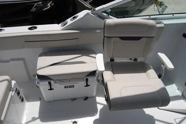 Slide: The Image of Blackfin 232 DC 2025 - 14