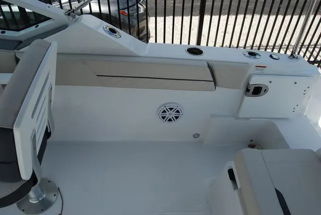 Slide: The Image of Blackfin 232 DC 2025 - 19