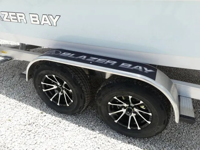 Slide: The Image of Blazer Bay 2200 Fisherman 2026 - 5