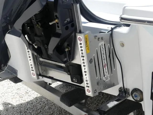 Slide: The Image of Blazer Bay 2200 Fisherman 2026 - 7