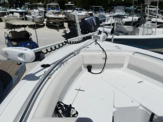 Slide: The Image of Sea Hunt Ultra 239 SE 2021 - 10