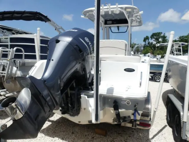 Slide: The Image of Sea Hunt Ultra 239 SE 2021 - 3