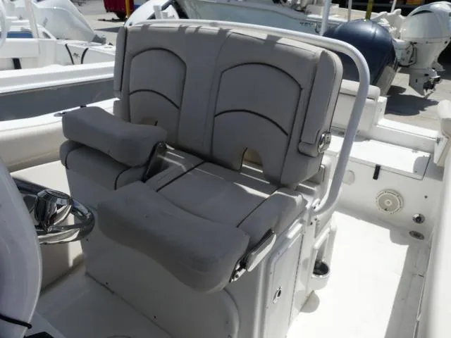 Slide: The Image of Sea Hunt Ultra 239 SE 2021 - 8