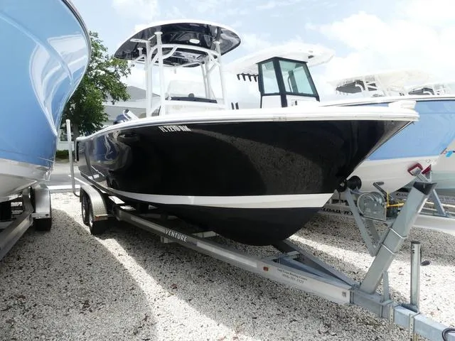 The Image of Sportsman Heritage 231 Center Console 2017 - 1