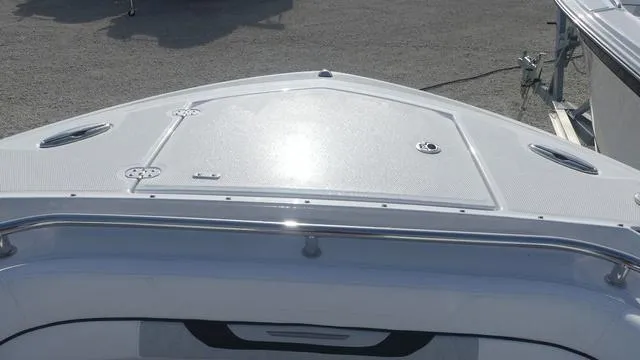 Slide: The Image of Blackfin 252 DC 2026 - 35