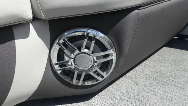 Slide: The Image of Aqua Godfrey AquaPatio 235 SB 2023 - 12