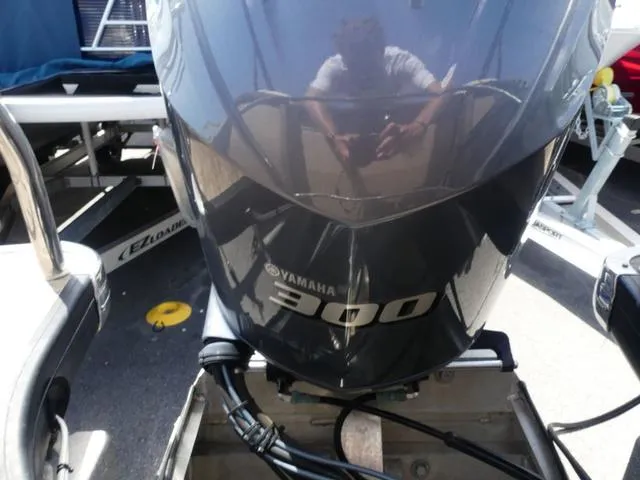 Slide: The Image of Godfrey AquaPatio 235 SB 2022 - 10