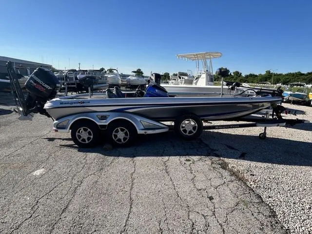 The Image of Ranger Z521 Comanche 2017 - 1