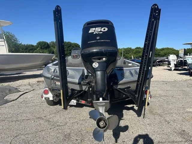 Slide: The Image of Ranger Z521 Comanche 2017 - 3