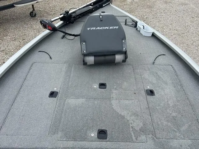 Slide: The Image of Tracker Tournament V-18 2009 - 10