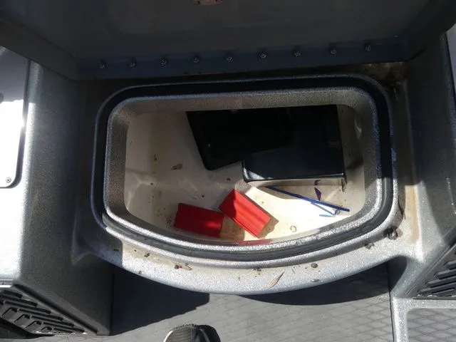 Slide: The Image of Caymas CX 21 PRO 2020 - 19