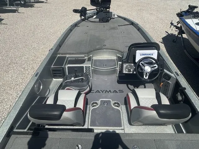 Slide: The Image of Caymas CX 21 PRO 2020 - 4