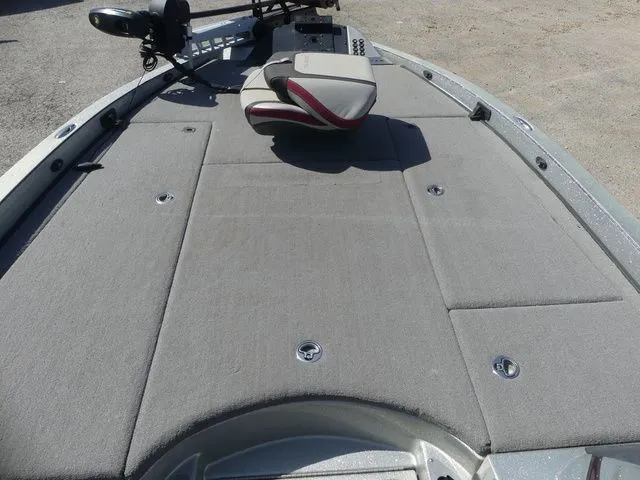 Slide: The Image of Caymas CX 21 PRO 2020 - 8