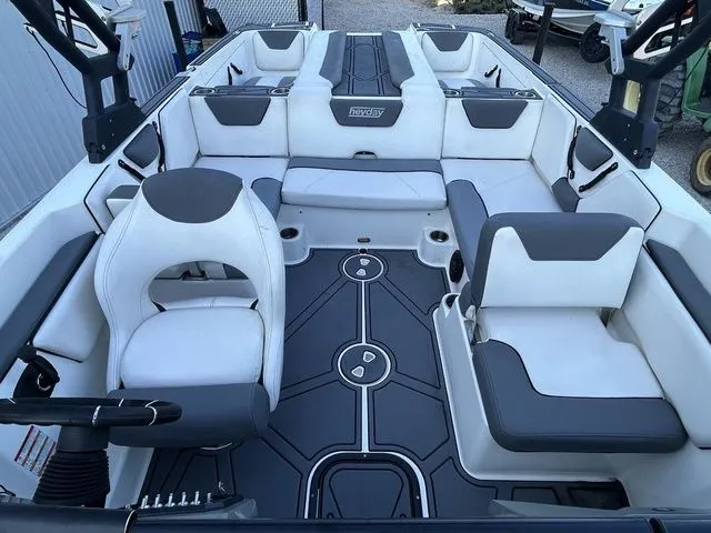 Slide: The Image of Heyday Wake Boats WTSurf 2022 - 16