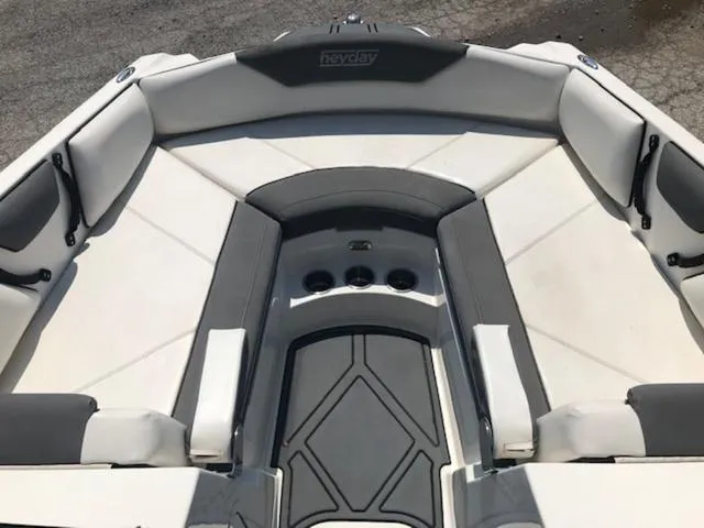 Slide: The Image of Heyday Wake Boats WTSurf 2022 - 9