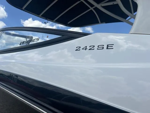 Slide: The Image of Yamaha 242SE 2020 - 6