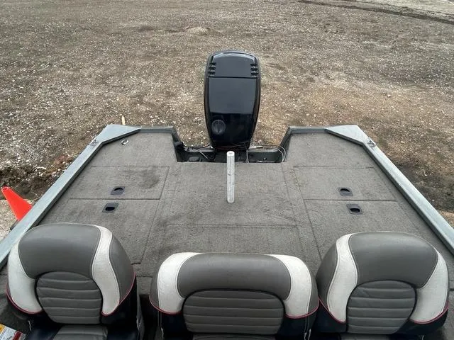 Slide: The Image of Tracker Tournament V-18 2004 - 11