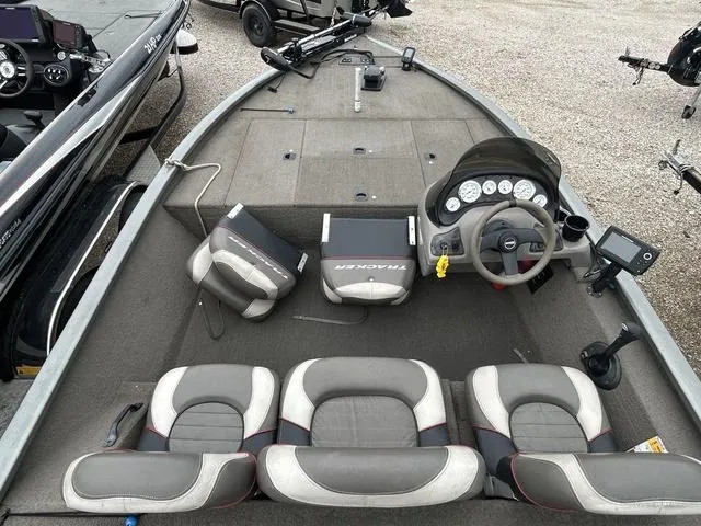 Slide: The Image of Tracker Tournament V-18 2004 - 12