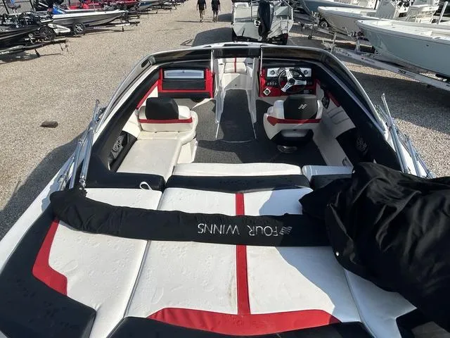 Slide: The Image of Four Winns H210 SS 2013 - 6