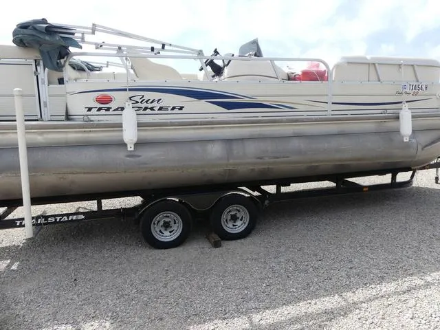 Slide: The Image of Sun Tracker Party Barge 22 2005 - 4