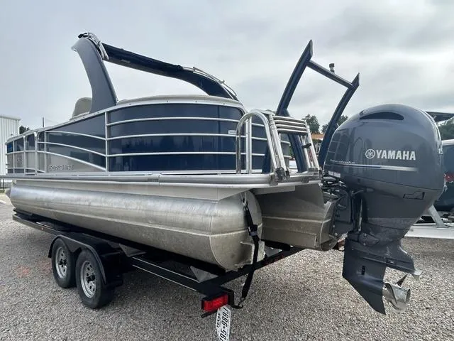 Slide: The Image of Berkshire 23RFX 3.0 2016 - 2