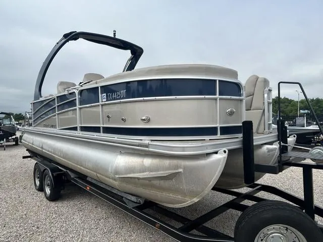 Slide: The Image of Berkshire 23RFX 3.0 2016 - 4