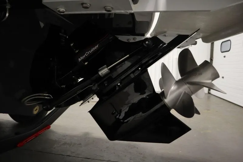 Slide: The Image of Four Winns HD3 2025 - 50