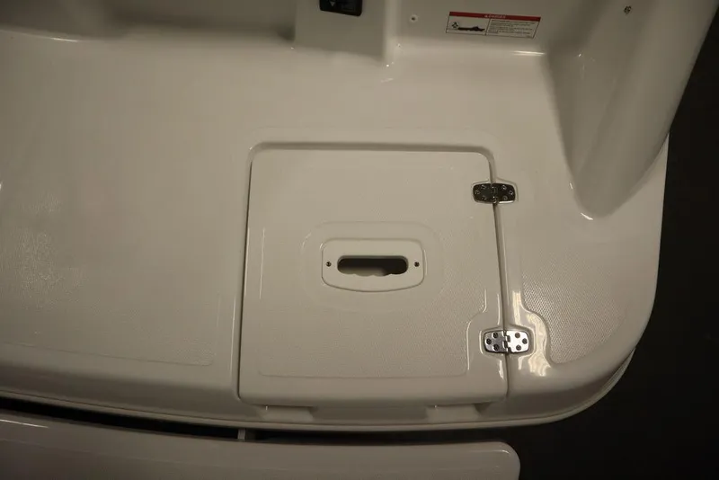 Slide: The Image of Four Winns HD3 2025 - 53