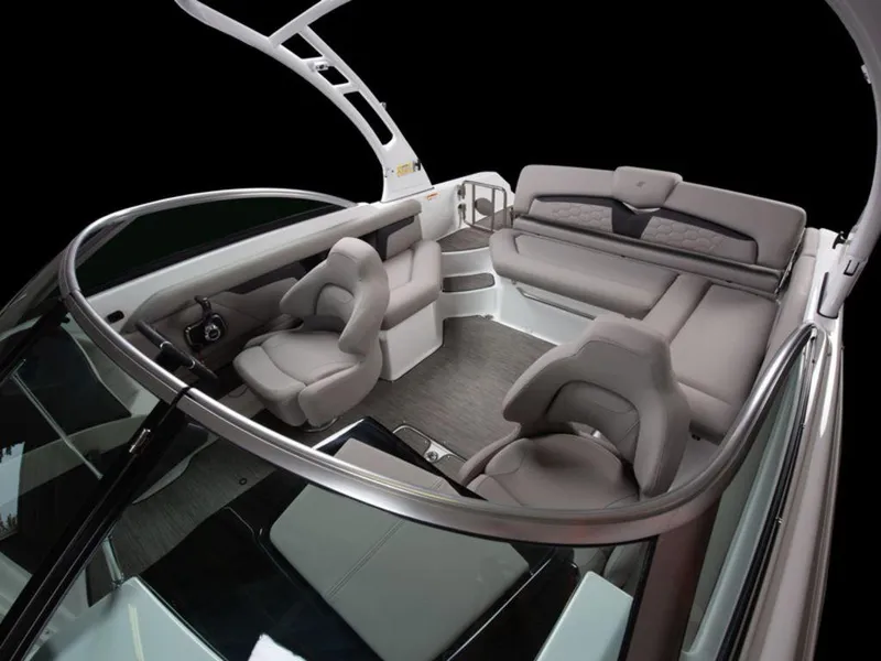 Slide: The Image of Four Winns HD3 2025 - 68