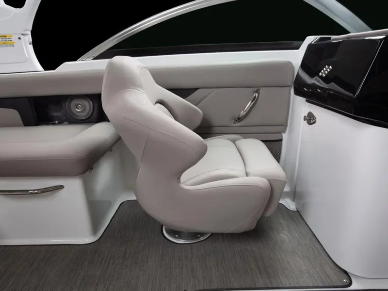 Slide: The Image of Four Winns HD3 2025 - 72