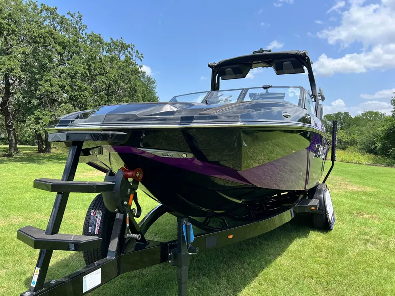 Slide: The Image of 2025 SUPRA SA 450 - Image 2 - 2