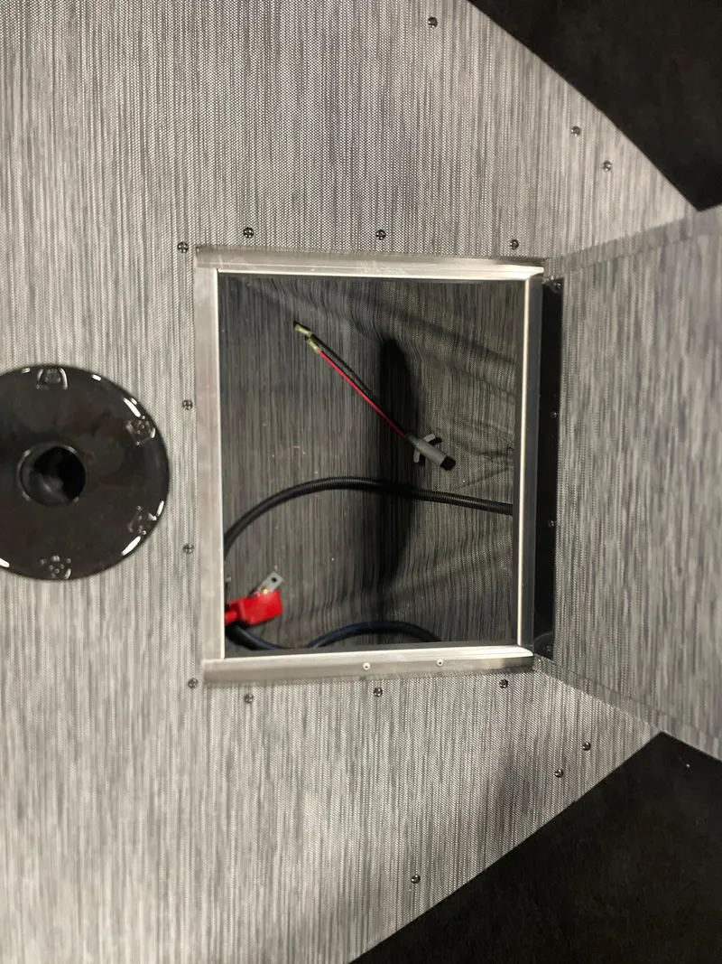 Slide: The Image of Starcraft STARFIRE 166 SC BLACKOUT 2025 - 5