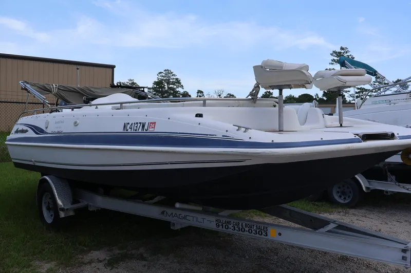 Slide: The Image of Hurricane FUN DECK 201 w/ 2006 F115 YAMAHA FOURSTROKE 1998 - 8