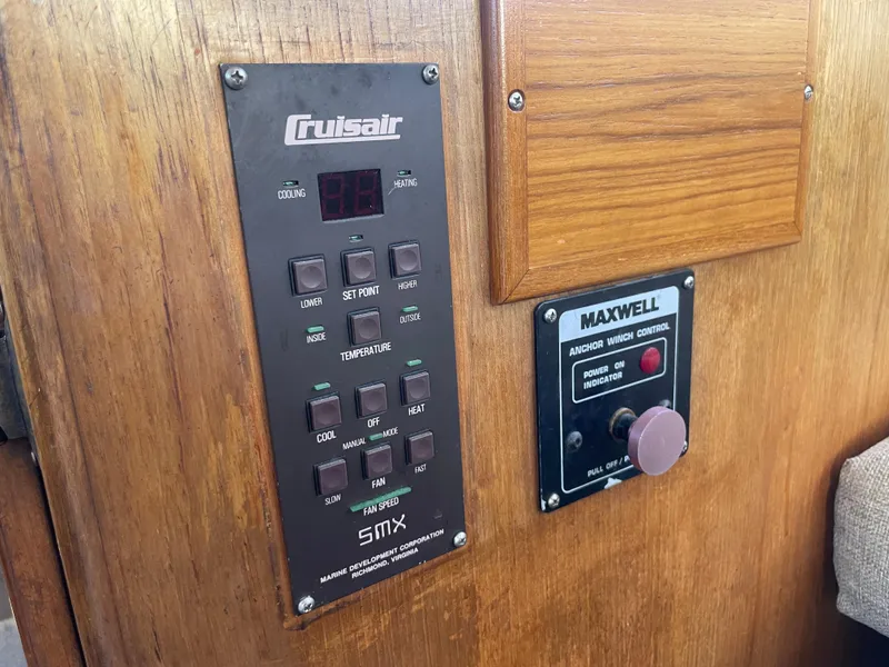 Slide: The Image of 1989 Ocean Yachts 35 Super Sport boat deck with storage compartments and seating. - 19