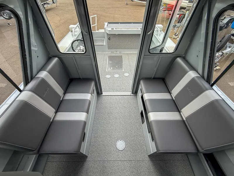 Slide: The Image of Hewescraft 210 Sea Runner ET HT 2025 - 15