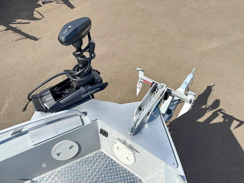 Slide: The Image of Hewescraft 200 PRO V ET 2026 - 11