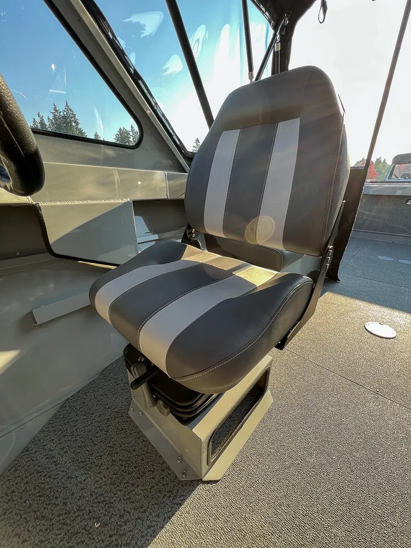 Slide: The Image of Hewescraft 200 PRO V ET 2026 - 15