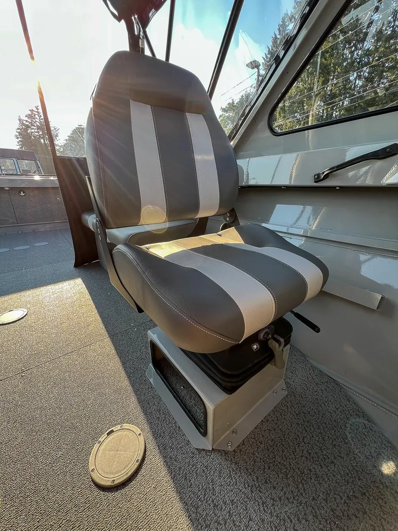 Slide: The Image of Hewescraft 200 PRO V ET 2026 - 16