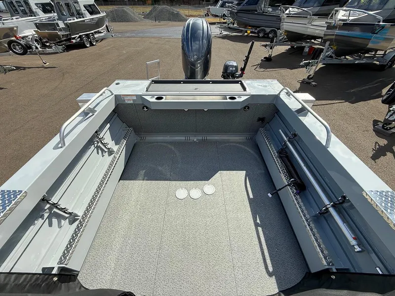 Slide: The Image of Hewescraft 200 PRO V ET 2026 - 18